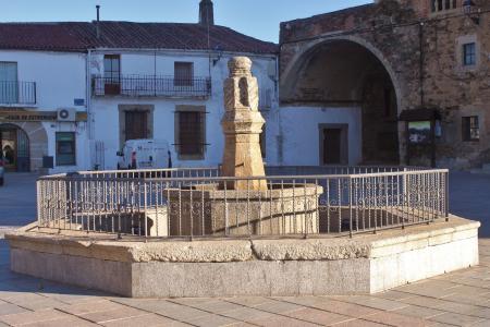 Imagen El Rollo y la Fuente